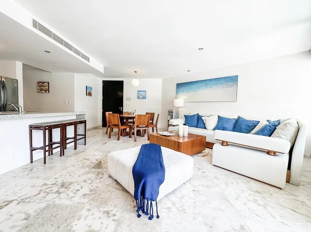 Apartman The Elements 2 Bedrooms Beachfront Condo Playa del Carmen