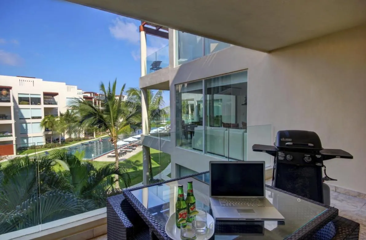 Apartman The Elements 2 Bedrooms Beachfront Condo Playa del Carmen Mexikó
