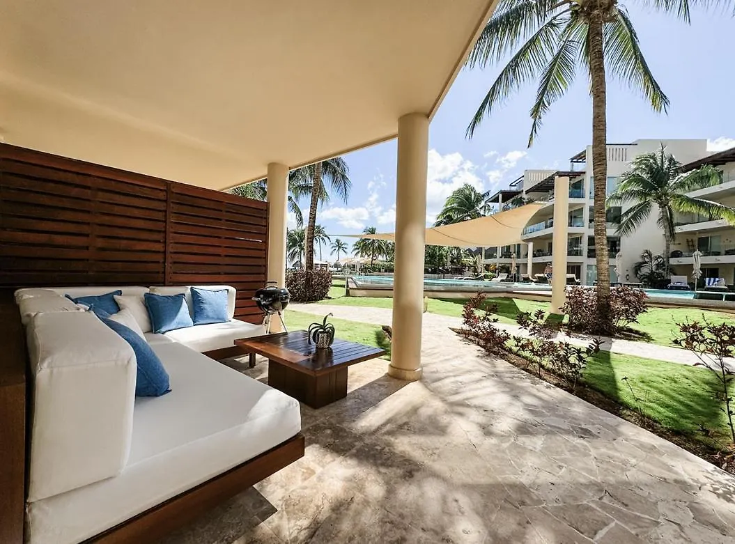 The Elements 2 Bedrooms Beachfront Condo Playa del Carmen 0*,